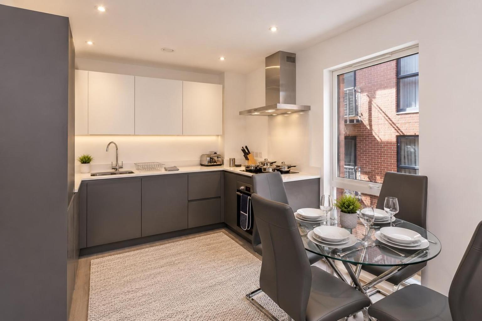 Halo Apartments - City Centre — Photos 3