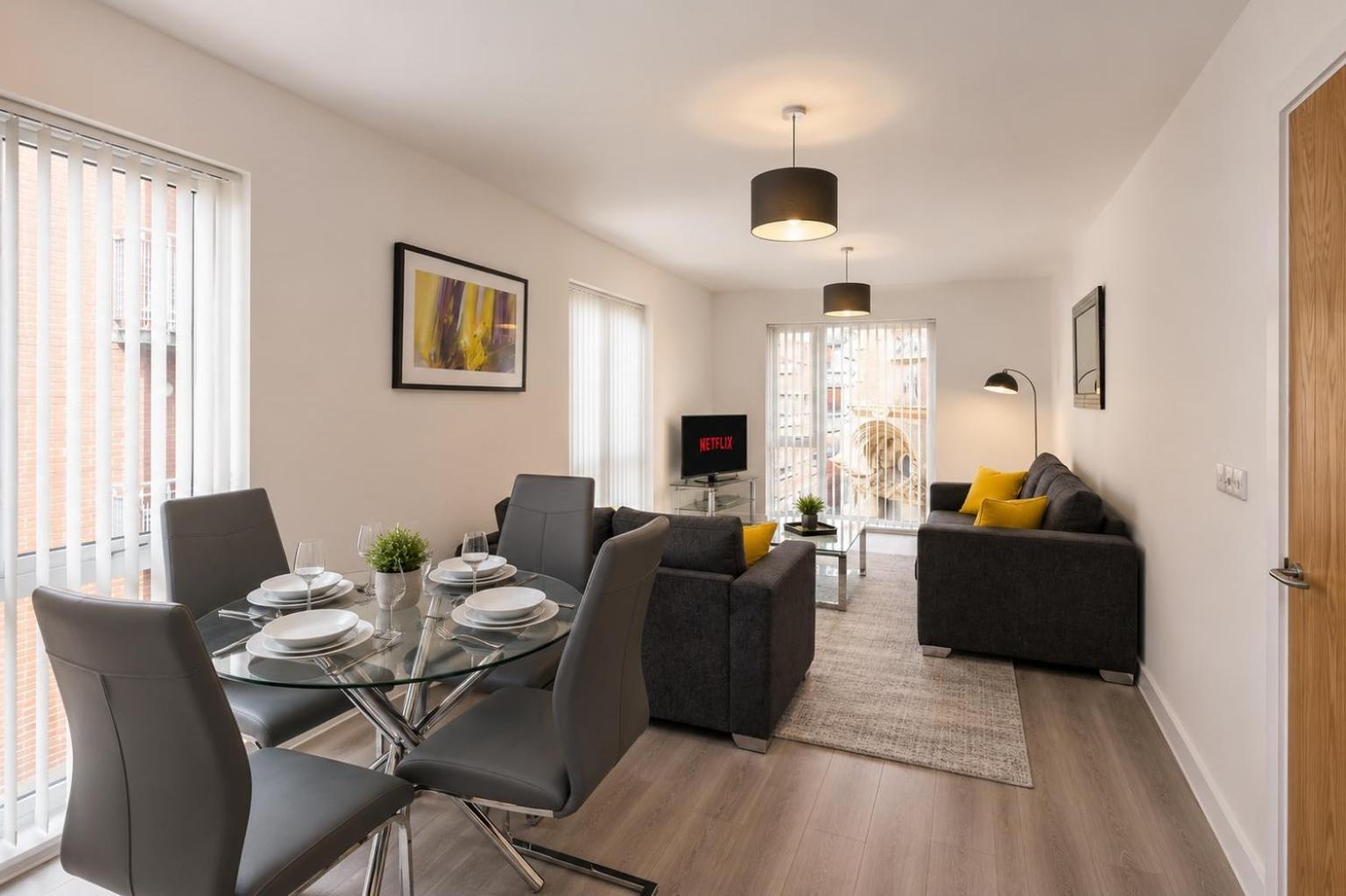 Halo Apartments - City Centre — Photos 1